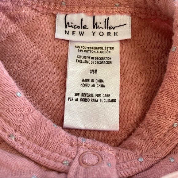 Nicole Miller 3-6 Mo Set of 2 Fancy Quilted Winter Holiday Sleepers with Bows - Picture 10 of 16